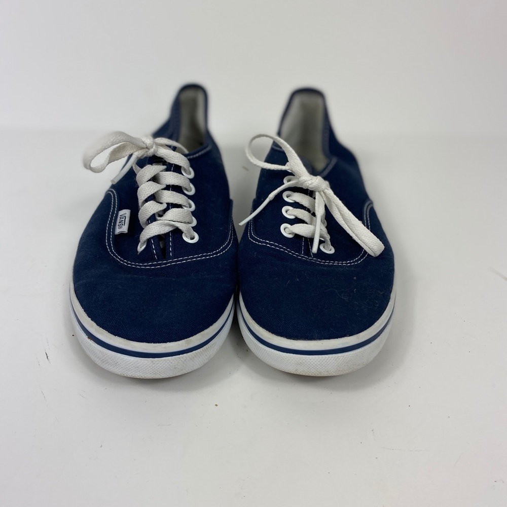 Vans - Picture 2 of 6
